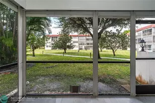 9523 S Hollybrook Lake Dr, Pembroke Pines, FL 33025 - Photo 20
