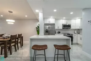 9523 S Hollybrook Lake Dr, Pembroke Pines, FL 33025 - Photo 10