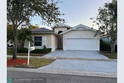 3480 NE 2nd St, Homestead, FL 33033 - Photo 1