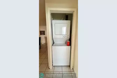 5005  Collins Ave, Unit #1210, Miami Beach, FL 33140 - Photo 18