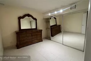 5005 Collins Ave, Miami Beach, FL 33140 - Photo 16