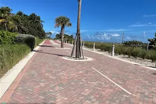 5005 Collins Ave, Miami Beach, FL 33140 - Photo 4