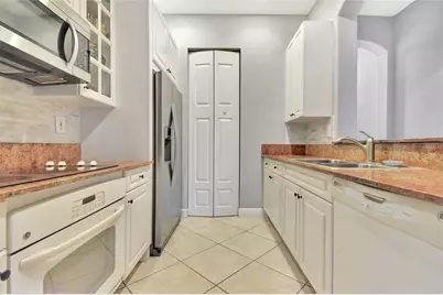 6927  Julia Gardens Dr, Coconut Creek, FL 33073 - Photo 10