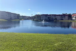 2900 W Sunrise Lakes Dr Unit, Sunrise, FL 33322 - Photo 1