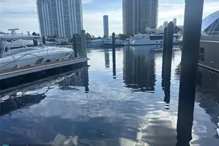 19777 E Country Club Dr, Aventura, FL 33180 - Photo 4