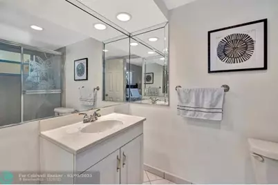 4270 NW 40th St, Unit #302, Lauderdale Lakes, FL 33319 - Photo 26