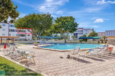 4270 NW 40th St, Unit #302, Lauderdale Lakes, FL 33319 - Photo 4