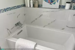 7200 Radice Ct, Lauderhill, FL 33319 - Photo 10