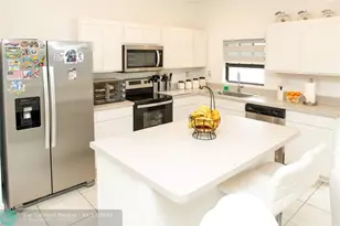 1147 SW 7th Ave, Florida City, FL 33034 - Photo 6