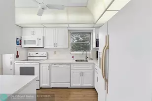 3551 Inverrary Dr, Lauderhill, FL 33319 - Photo 6