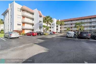 3551  Inverrary Dr, Unit #404, Lauderhill, FL 33319 - Photo 2