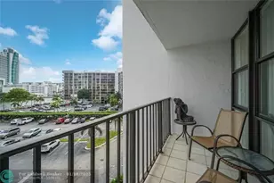800 Parkview Dr, Hallandale Beach, FL 33009 - Photo 16