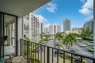 800 Parkview Dr, Hallandale Beach, FL 33009 - Photo 18