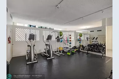 800  Parkview Dr, Unit #524, Hallandale Beach, FL 33009 - Photo 40