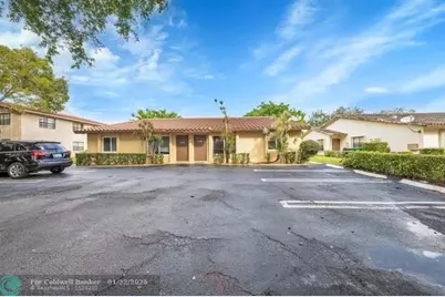 10835 NW 45th St, Coral Springs, FL 33065 - Photo 2