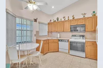 5833  Parkwalk Dr, Unit #5833, Boynton Beach, FL 33472 - Photo 18