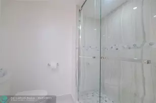 7300 Radice Ct, Lauderhill, FL 33319 - Photo 36