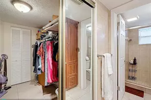 4270 NW 40th St, Lauderdale Lakes, FL 33319 - Photo 44