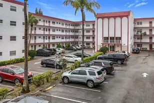 4270 NW 40th St, Lauderdale Lakes, FL 33319 - Photo 1