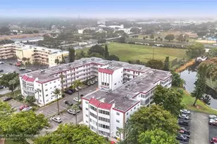 4270 NW 40th St, Lauderdale Lakes, FL 33319 - Photo 2