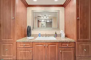 4270 NW 40th St, Lauderdale Lakes, FL 33319 - Photo 42