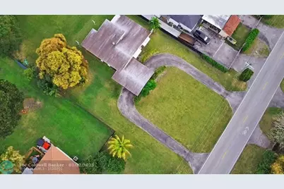 13945 N Miami Ave, Miami, FL 33168 - Photo 14