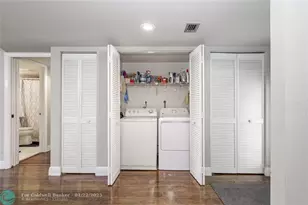 150 S Hollybrook Terrace, Pembroke Pines, FL 33025 - Photo 6