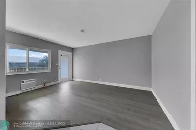 11 SW 4th Ave, Unit #10, Boca Raton, FL 33432 - Photo 8