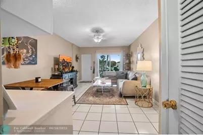 2748 NE 28th Ave, Unit #13, Lighthouse Point, FL 33064 - Photo 16