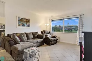 4706 NW 36th St, Lauderdale Lakes, FL 33319 - Photo 16