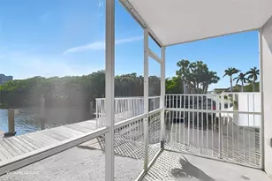 689 NE 6th Ct, Boynton Beach, FL 33435 - Photo 6