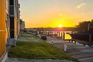 689 NE 6th Ct, Boynton Beach, FL 33435 - Photo 4