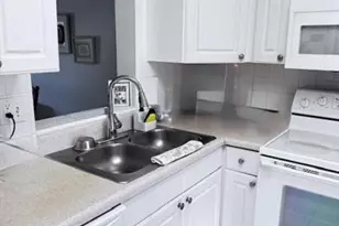 7320 Lake Cir Dr, Margate, FL 33063 - Photo 2