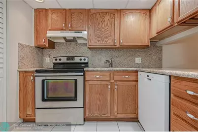 791 SE 1st Way, Unit #74, Deerfield Beach, FL 33441 - Photo 8