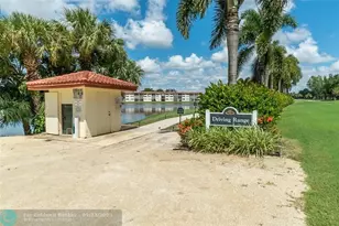 811 S Hollybrook Dr, Pembroke Pines, FL 33025 - Photo 24
