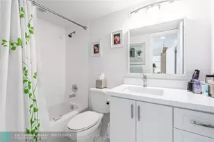 811 S Hollybrook Dr, Pembroke Pines, FL 33025 - Photo 8