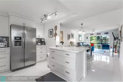 811 S Hollybrook Dr, Unit #301, Pembroke Pines, FL 33025 - Photo 1