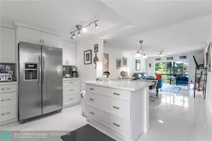 811 S Hollybrook Dr, Pembroke Pines, FL 33025 - Photo 1