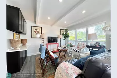 2124 NE 5th Ave, Unit #208, Wilton Manors, FL 33305 - Photo 12