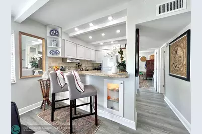 2124 NE 5th Ave, Unit #208, Wilton Manors, FL 33305 - Photo 1