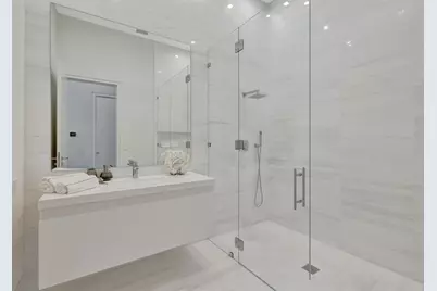 2560  Del Lago Dr, Fort Lauderdale, FL 33316 - Photo 34