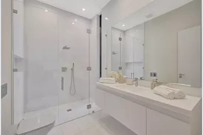 2560  Del Lago Dr, Fort Lauderdale, FL 33316 - Photo 62