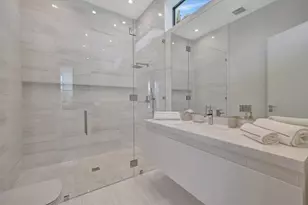 2560 Del Lago Dr, Fort Lauderdale, FL 33316 - Photo 54