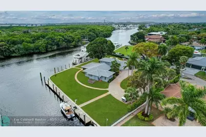 2390 SW 27th Te, Fort Lauderdale, FL 33312 - Photo 2