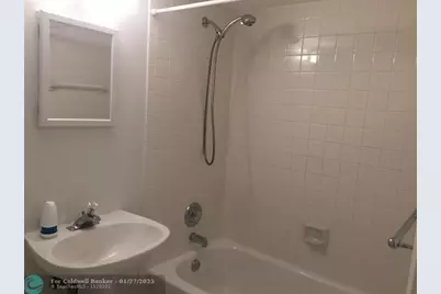 2236 N Cypress Bend Dr, Unit #209, Pompano Beach, FL 33069 - Photo 10