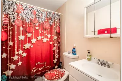 4891 NW 14th Ave, Deerfield Beach, FL 33064 - Photo 10