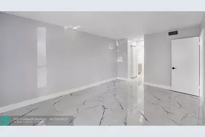 5495 NE 25th Ave, Unit #204, Fort Lauderdale, FL 33308 - Photo 10