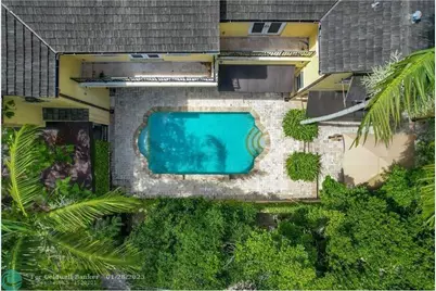 3733  Solana Rd, Miami, FL 33133 - Photo 16