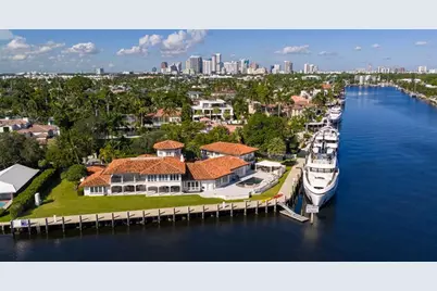 2301  Aqua Vista Blvd, Fort Lauderdale, FL 33301 - Photo 2