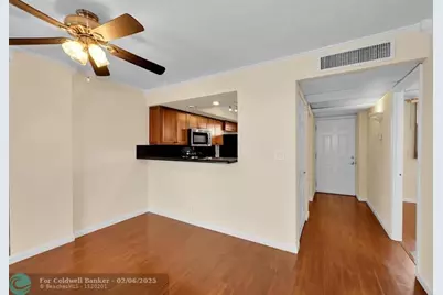 118  Royal Park Dr, Unit #4G, Oakland Park, FL 33309 - Photo 12